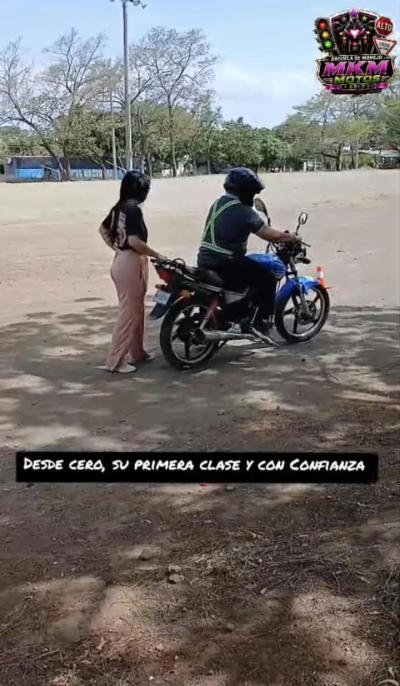 ESCUELA DE MANEJO DE MOTO MKM — foto 7